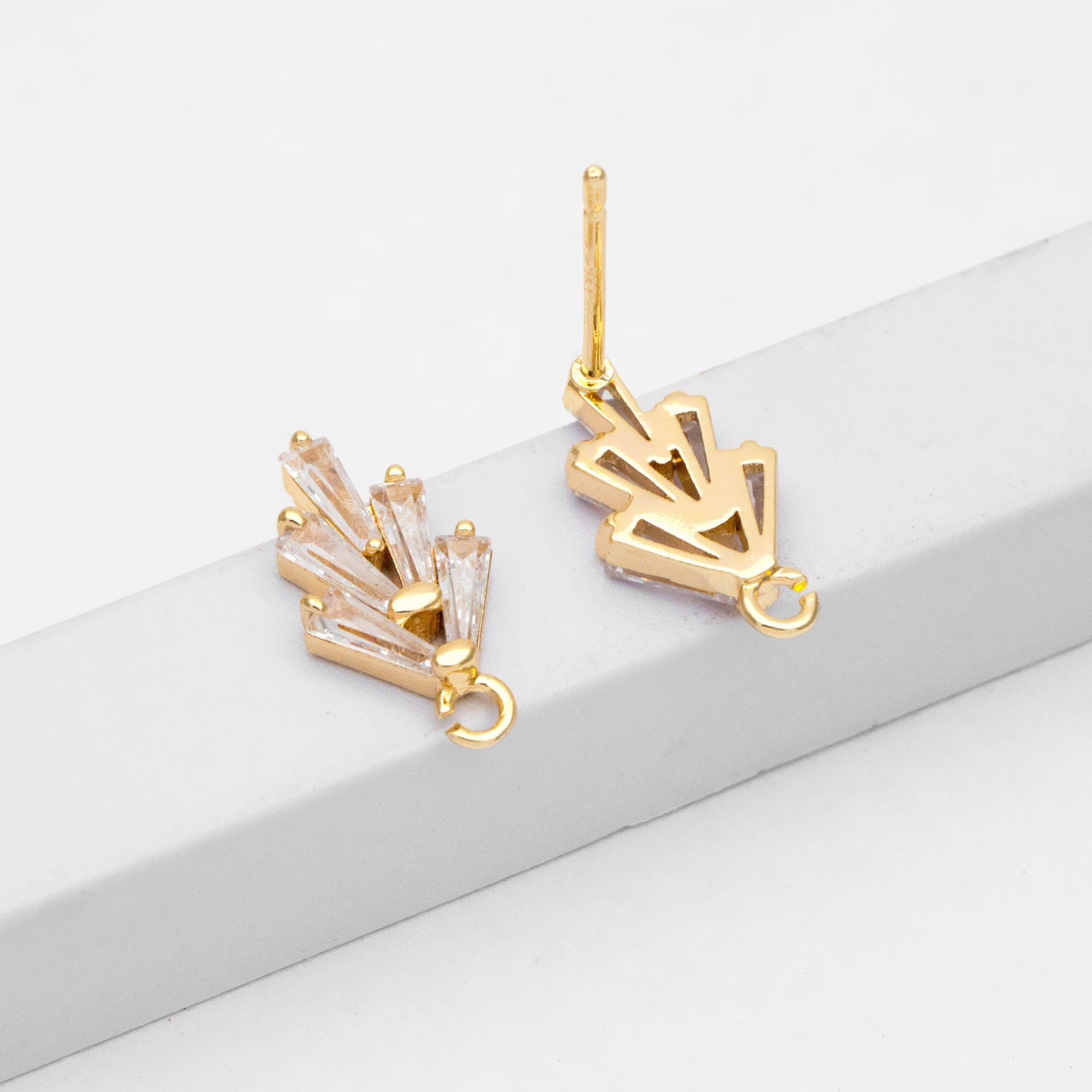 4pcs CZ pave Leaf Ear Posts 15x8mm, Gold/ Rhodium plated Brass, Dainty Stud Earrings (#GB-314-D)